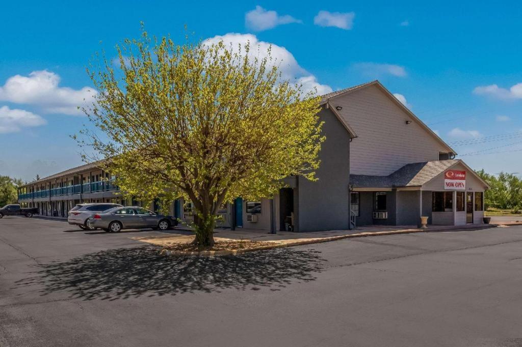 Econo Lodge Inn & Suites Enid Extérieur photo